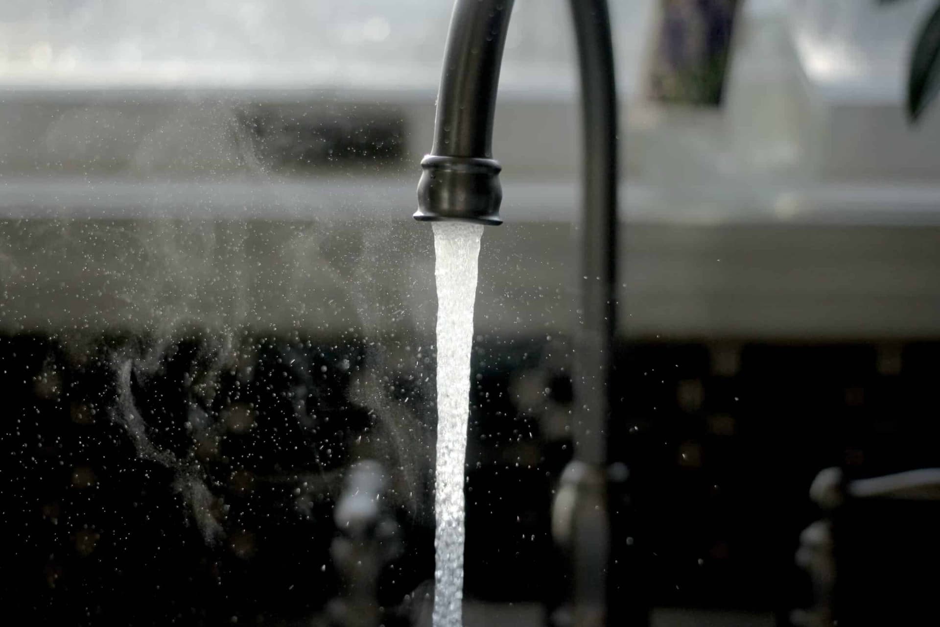 5 Signs You Need Plumbing Services